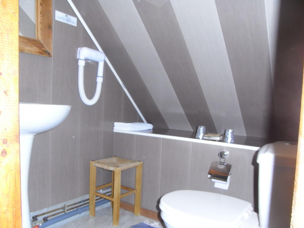 Hotel Le Terminus Le Bourg-dʼOisans الغرفة الصورة